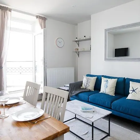 Panoramic Sea Views In Beachfront Apt W Balcony Bognor Regis Exterior photo